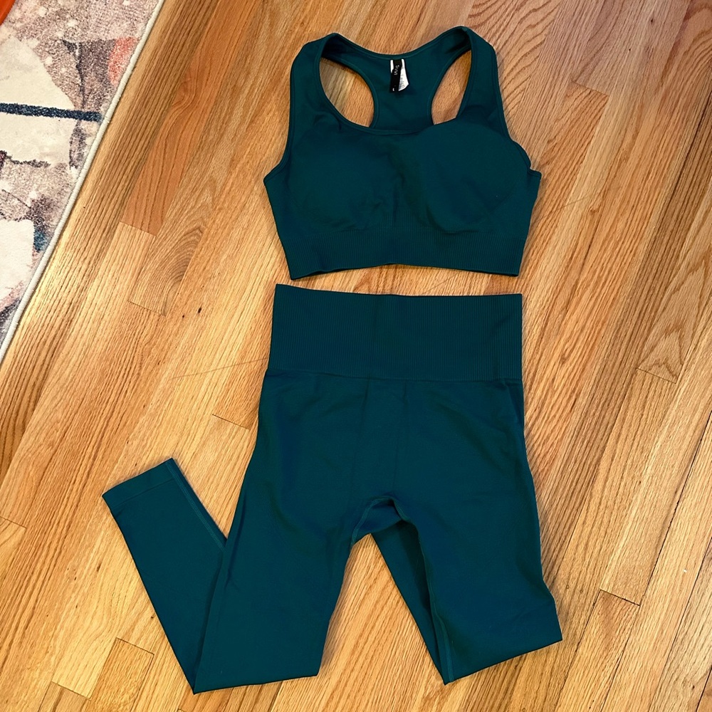 Emerald Savvi Set